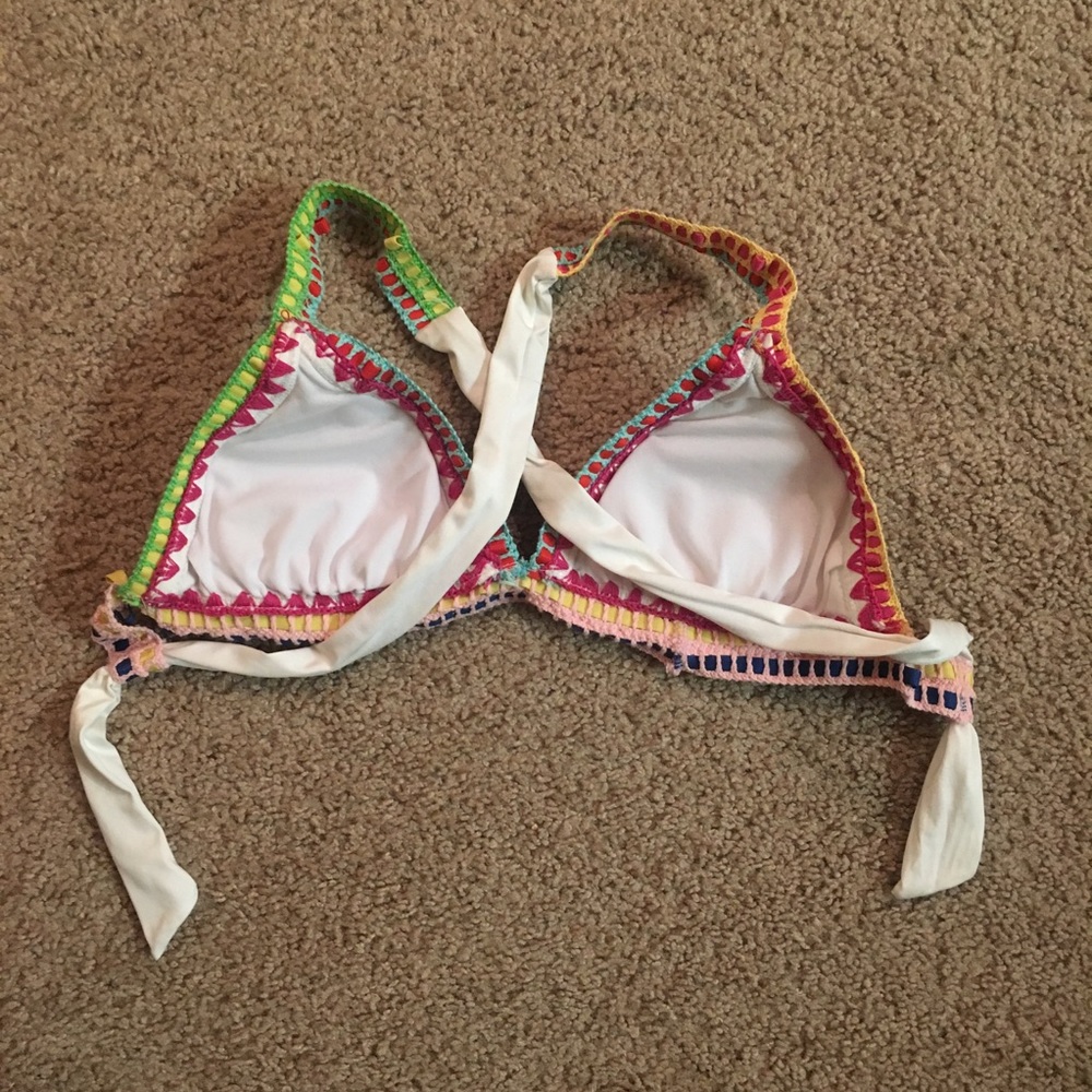 Bikini top 🌸 - Picture 3 of 3